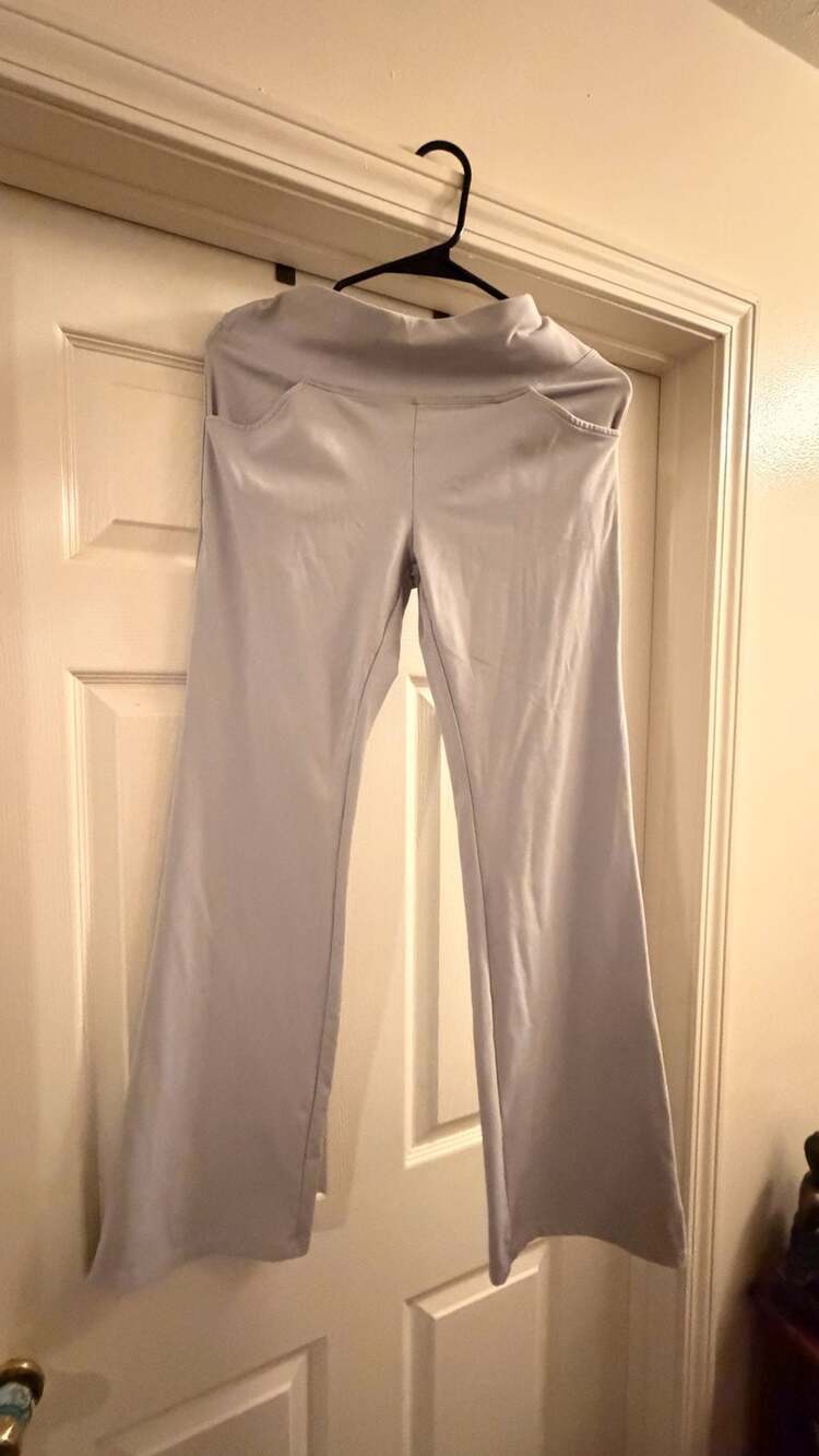 Iuga Women's High-Waisted Flare Leg Yoga Pants with Back Pockets